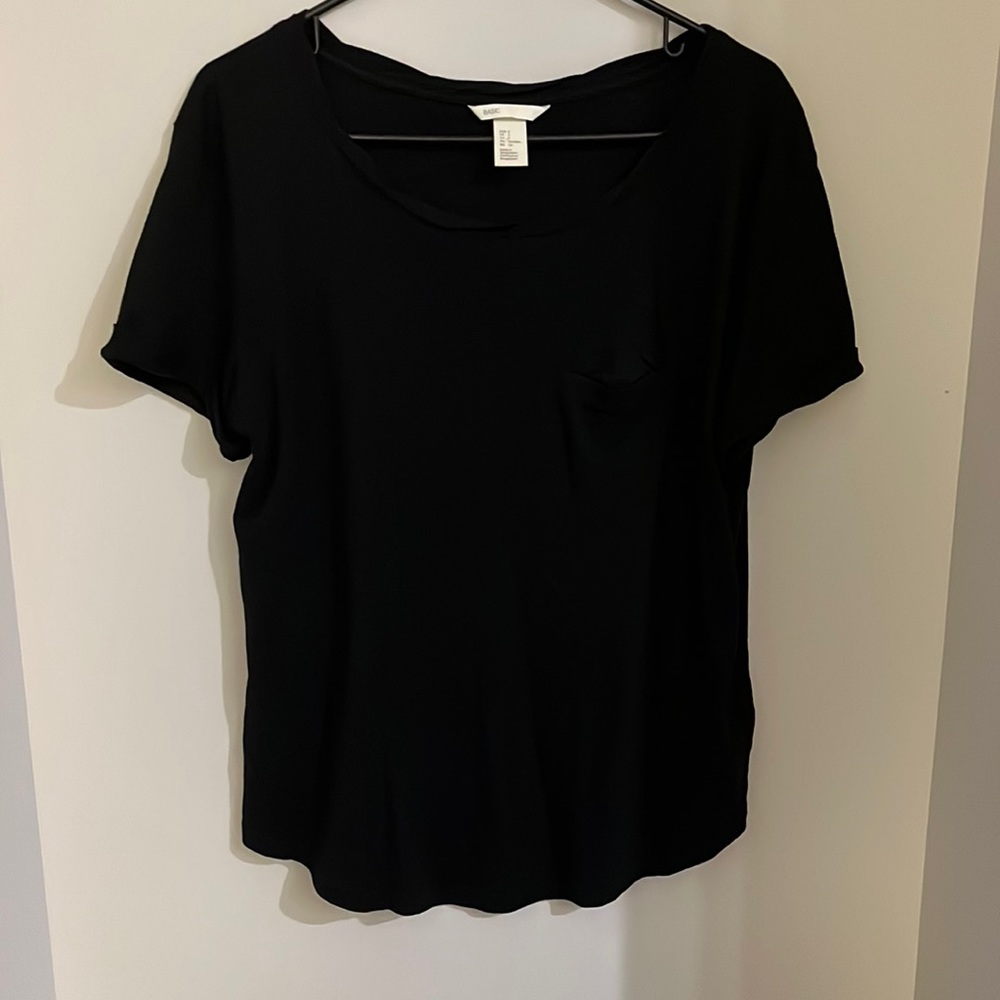 Simple black tee